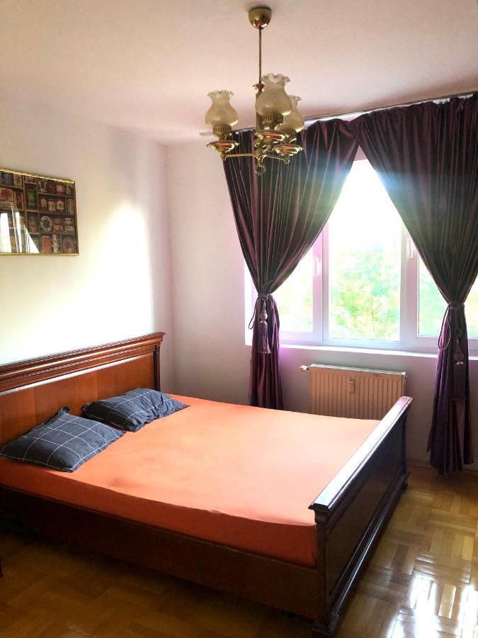Vintage Bucharest Apartment 외부 사진