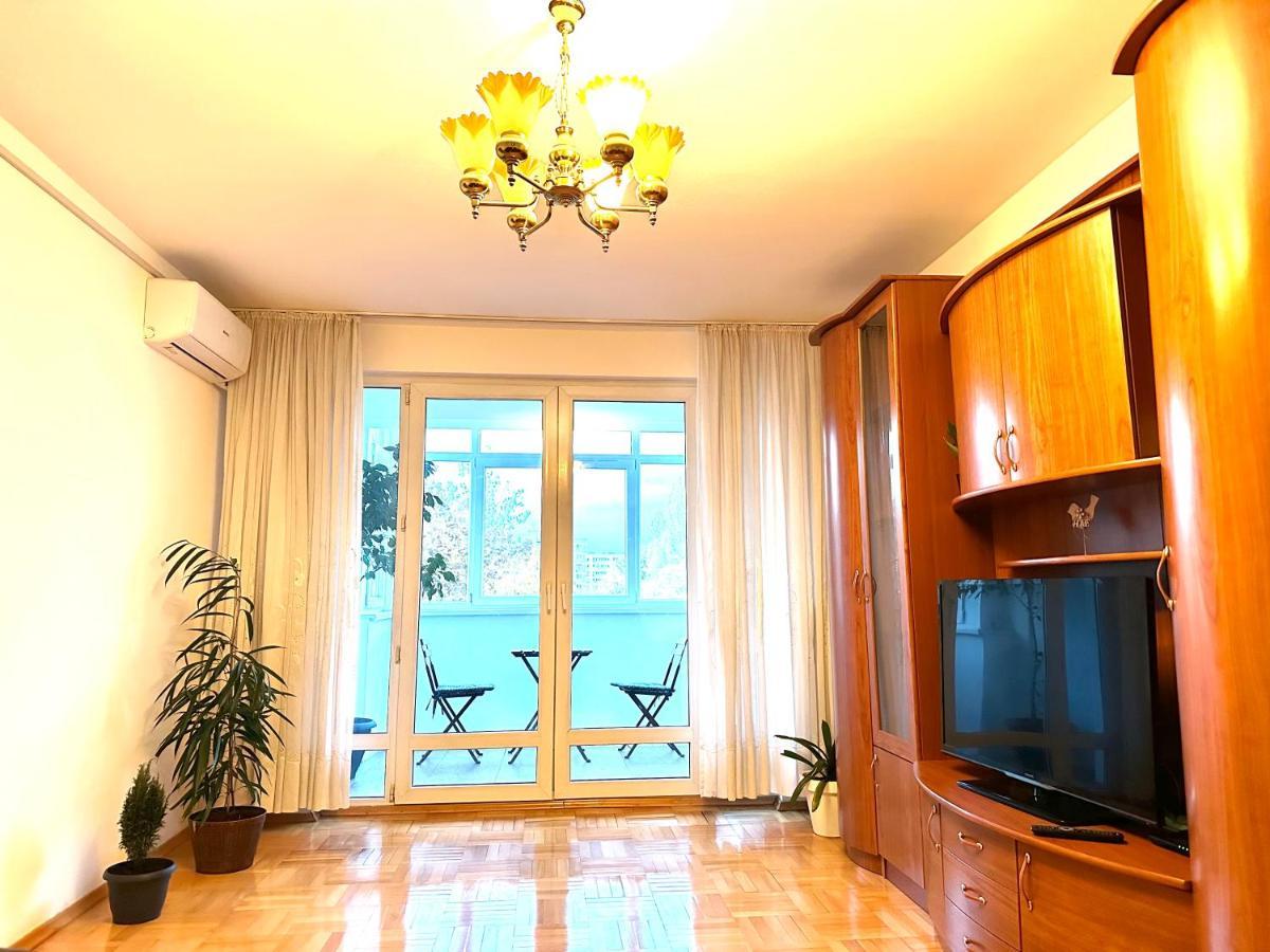 Vintage Bucharest Apartment 외부 사진